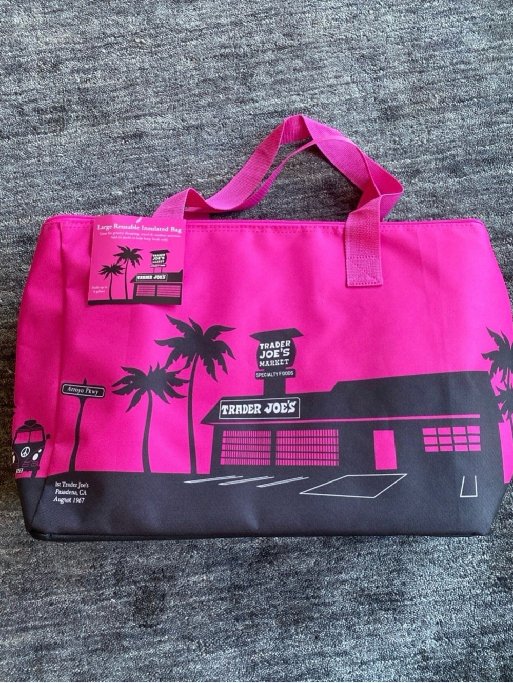 NEW Trader Joe’s Large Reusable Insulated Bag - Fushia